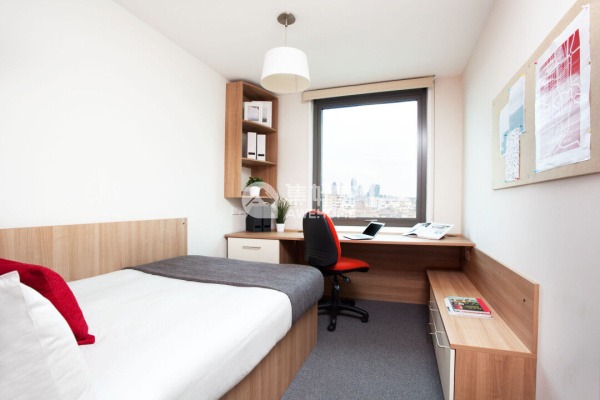 Things to check before signing a lease in London,Student accommodation promotions London