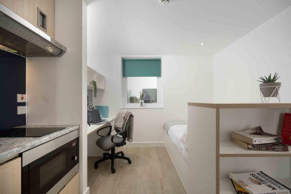 Birmingham student accommodation near top universities,Student shared apartments Birmingham pricing