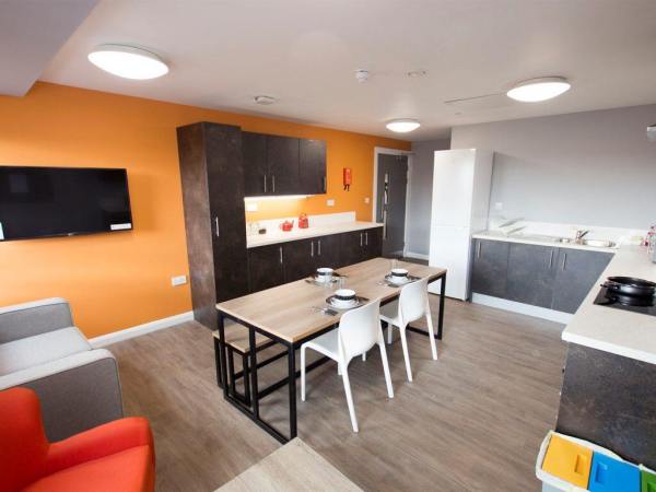 Student studio apartments in Melborune,Cost of student accommodation near Melborune tube stations