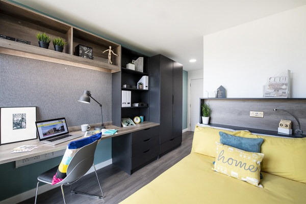 Finding roommates for Guildford student flats,Discounted student accommodation Guildford