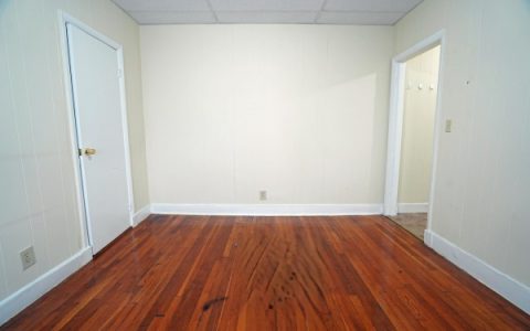 Furnished vs unfurnished student apartments in Boston,How safe is the surrounding area of Boston universities?