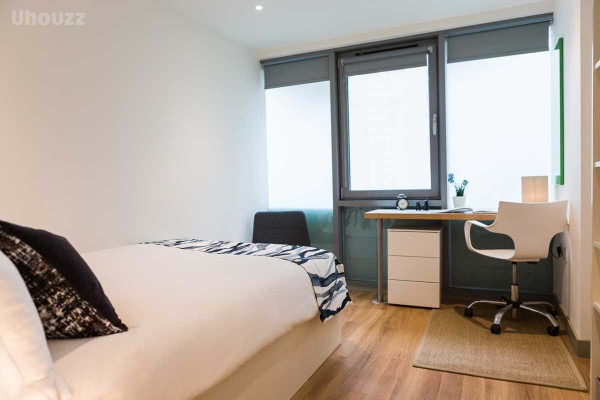 Short-term student rentals in Newcastle-under-lyme,Price comparison for student flats in Newcastle-under-lyme