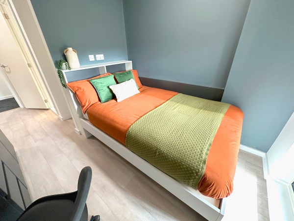 Renewing or ending a student housing lease in Coventry,Cheap student en-suite rooms in Coventry