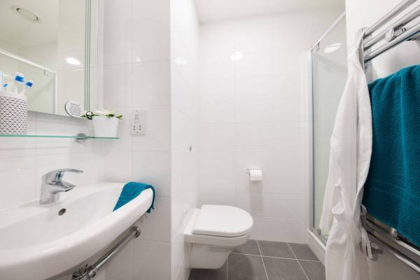 Things to check before signing a lease in Norwich,Cheap student en-suite rooms in Norwich