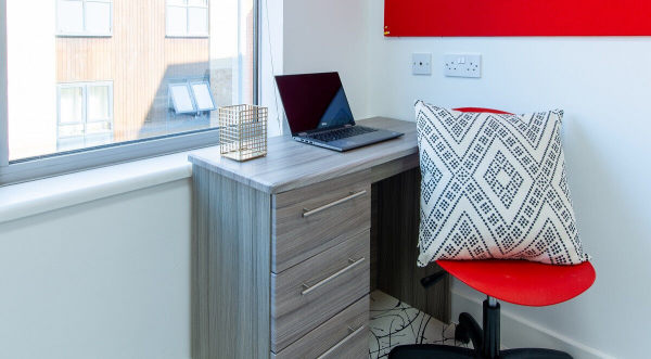 Furnished vs unfurnished student apartments in London,Student accommodation promotions London