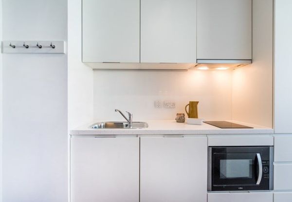 Things to check before signing a lease in Liverpool,Liverpool student accommodation within budget