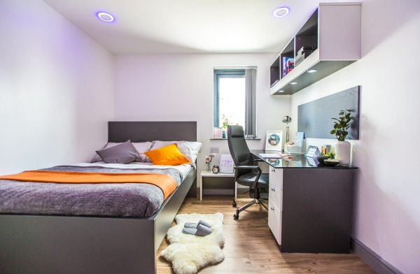 Advantages of en-suite rooms in Bradford student housing,Budget-friendly student hostels in Bradford