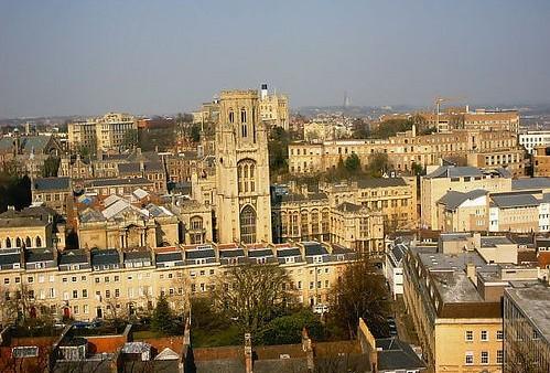 英国白金汉大学学生公寓推荐 白金汉大学住宿一个月多少钱