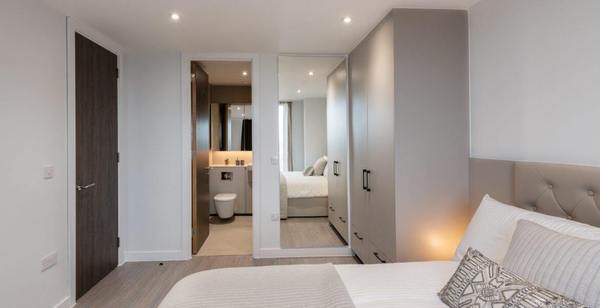 Safe areas in Liverpool for international students to live,Economical student apartments in Liverpool