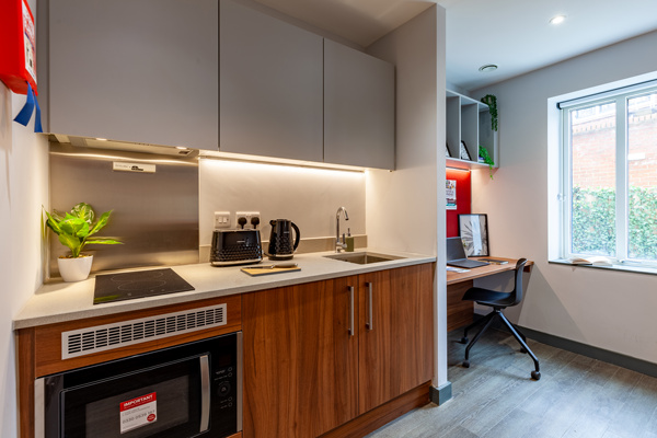 Singapore student apartment deposit refund tips,Shared student flat monthly costs Singapore