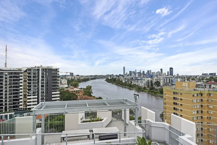 Brisbane RentalsScape St Lucia