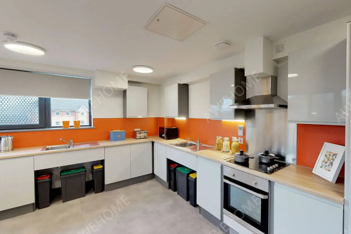 Southampton RentalsCapital House