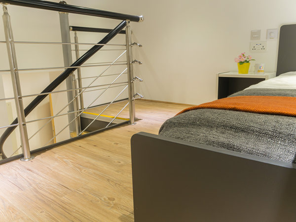 How to rent an apartment in Lancashire for students,Lancashire student accommodations near public transport.