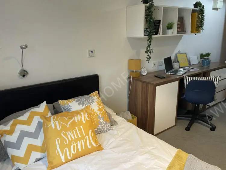 LeedsStudy Overseas Accommodation Booking