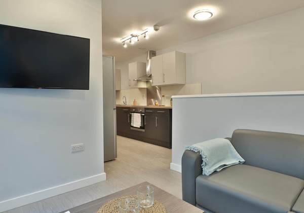 Student studio apartments in London,London student housing near campus prices