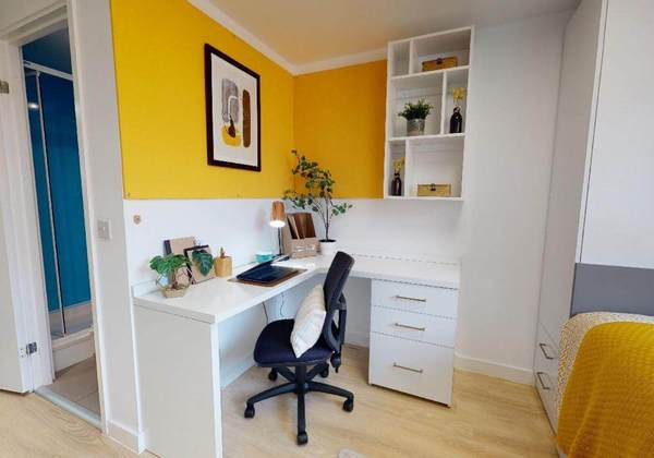 Benefits of living in a Chester student community,Best deals for student accommodation in Chester