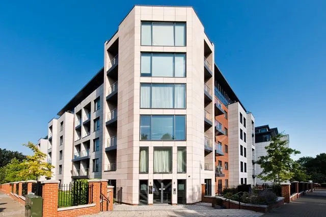 London RentalsCollege House 2B