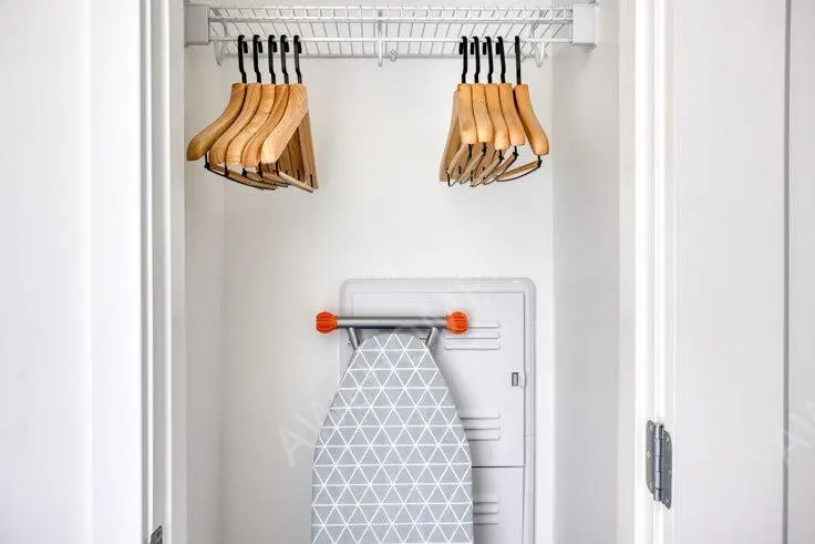 Boston RentalsTRIO NEWTON  East Building 245 Walnut St 805