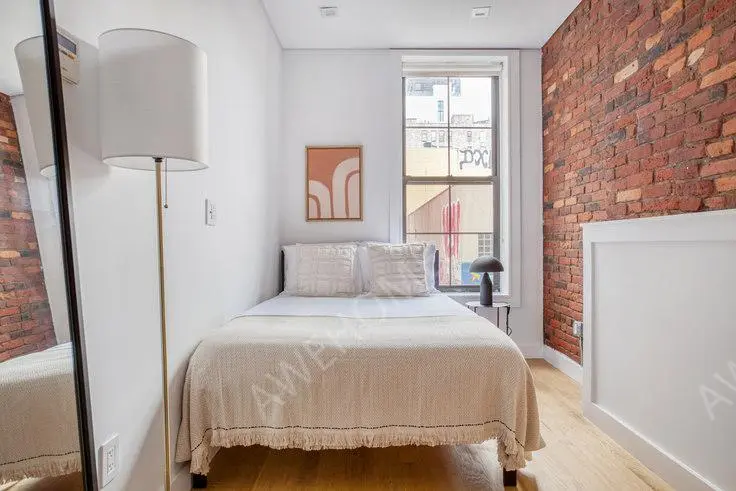 NewYork Rentals7 Rivington St 647