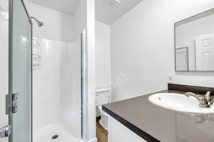 LosAngelesCelebrities Rentals[Celebrities]The Reserve at Warner Center 698