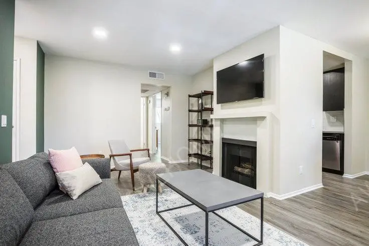 LosAngelesShort term Apartment Rentals[Short term Apartment]960 N Alfred St 210