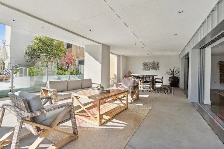 LosAngeles RentalsMillennium Drive 400199P