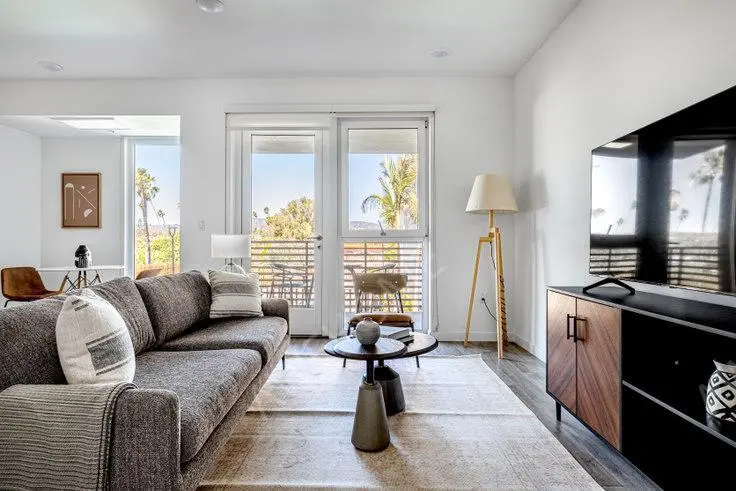 洛杉矶租房Picasso Brentwood 421