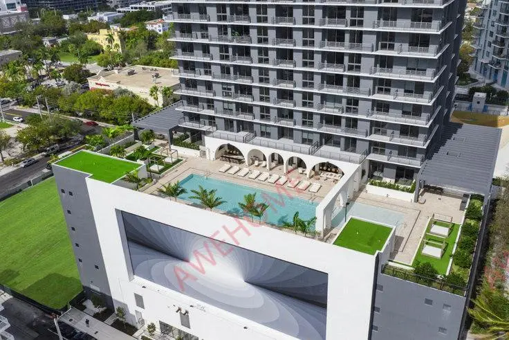 Miami RentalsMetro Edgewater 110