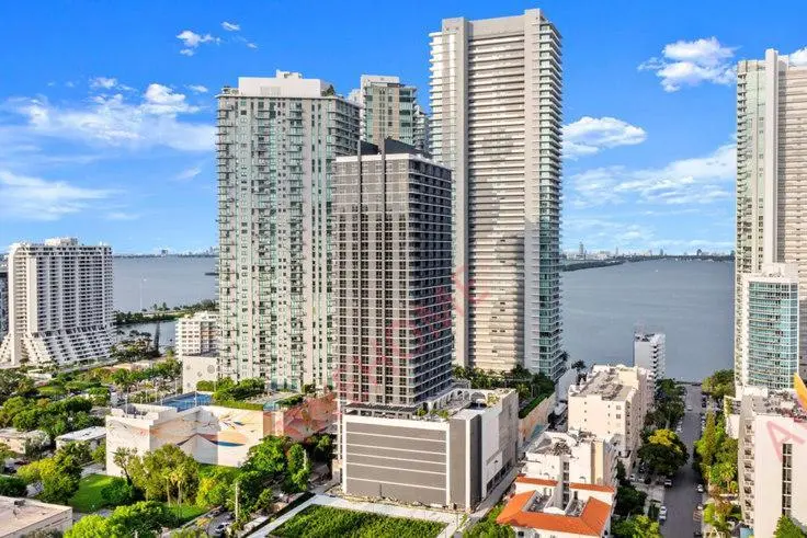 Miami RentalsMetro Edgewater 115