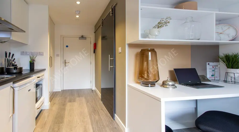 Nottingham RentalsMiura