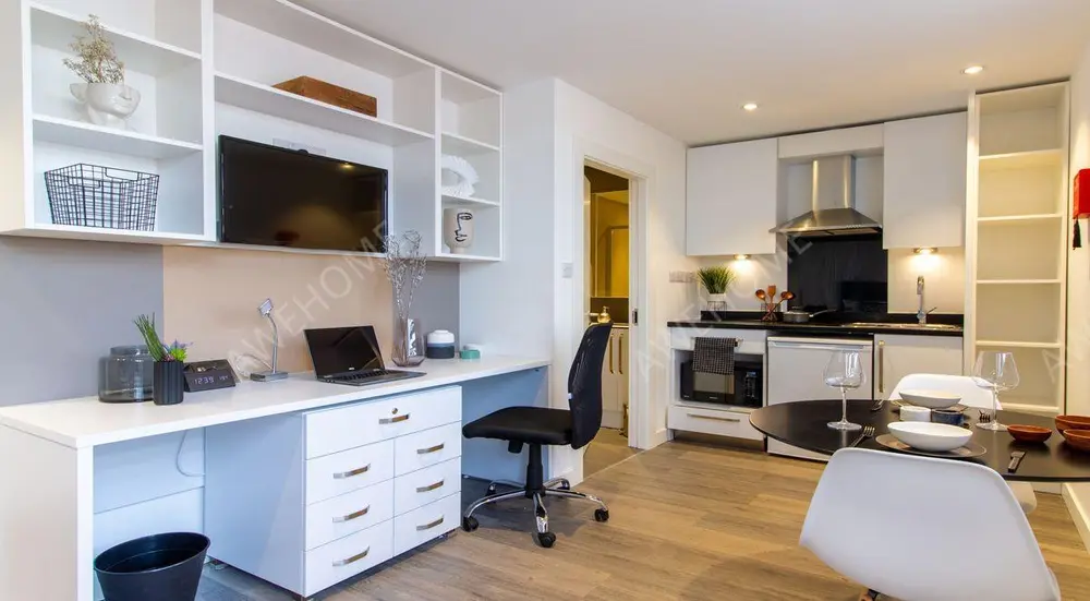 Nottingham RentalsMiura