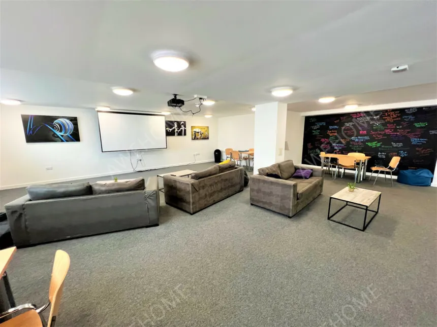 特倫特河畔斯托克租房Q Studios