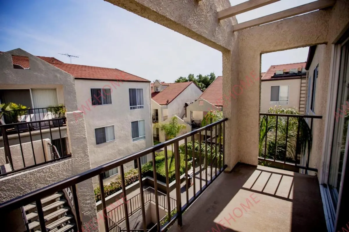 洛杉磯租房Town Center Apartments