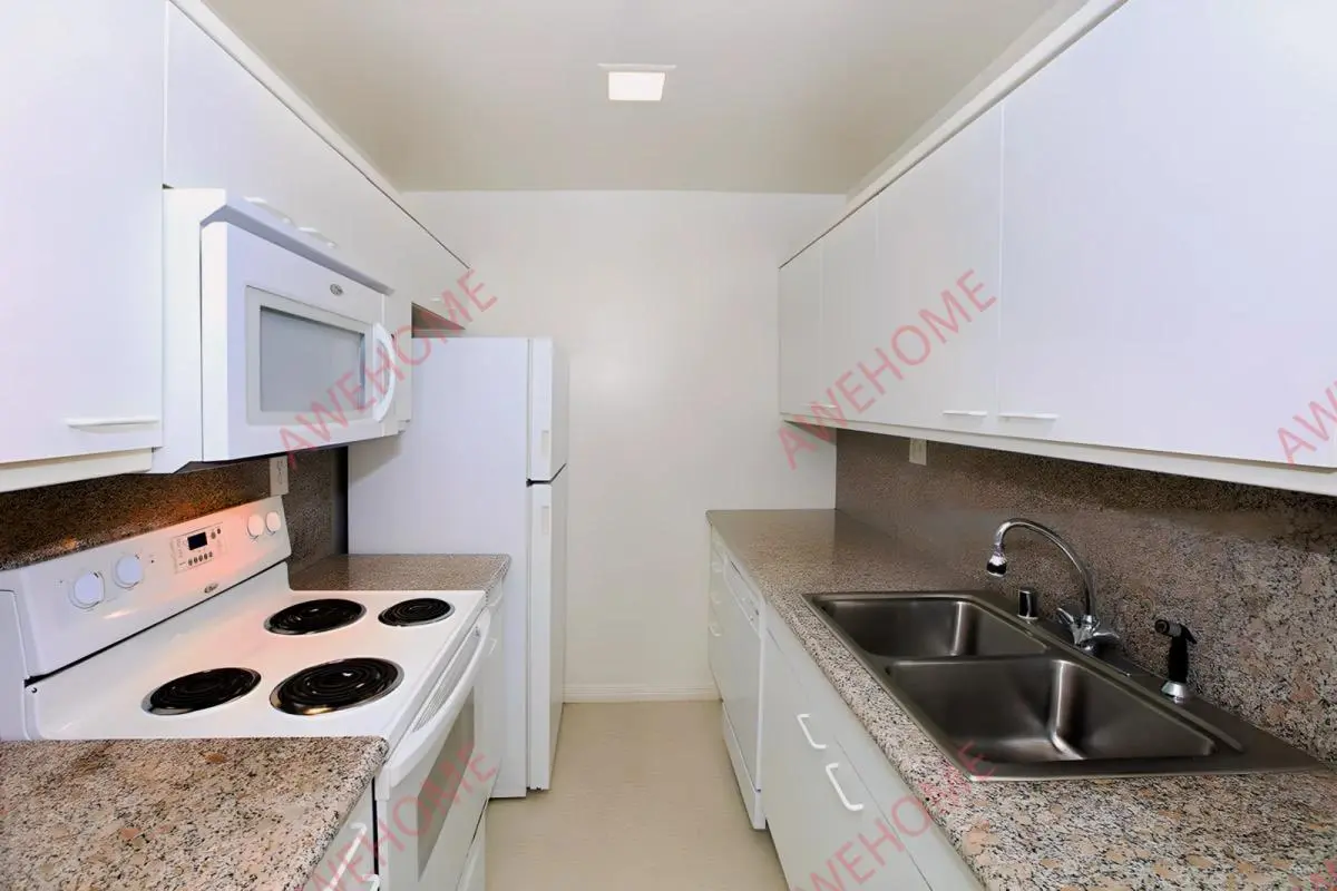 洛杉磯租房Lindbrook Manor Apartments