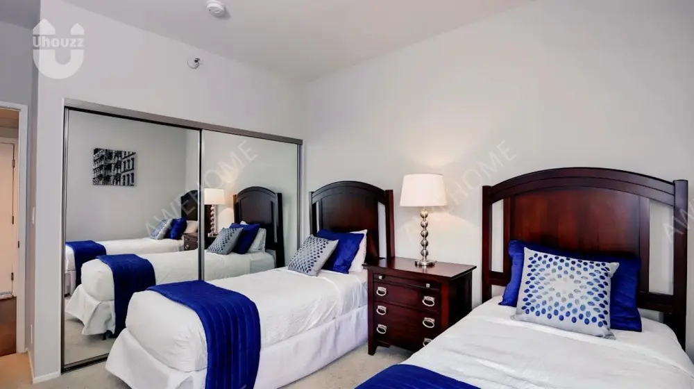 洛杉磯租房Midvale Apartments
