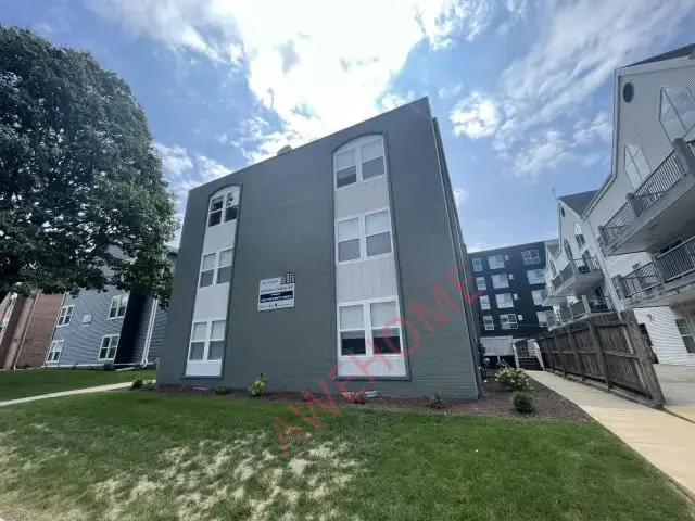 香檳租房103 E Daniel, Champaign