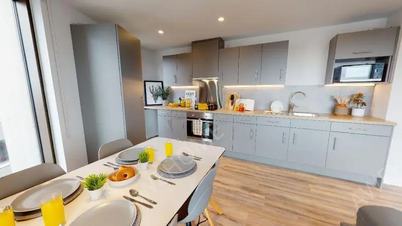 利茲租房iQ Altus House