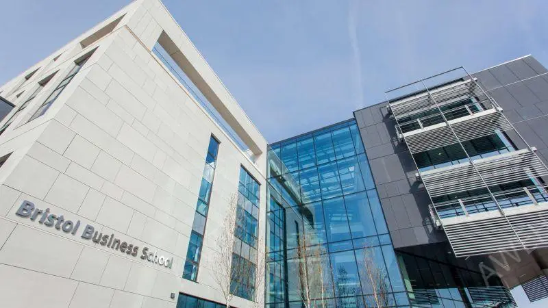 Bristol RentalsIQ Water Lane House