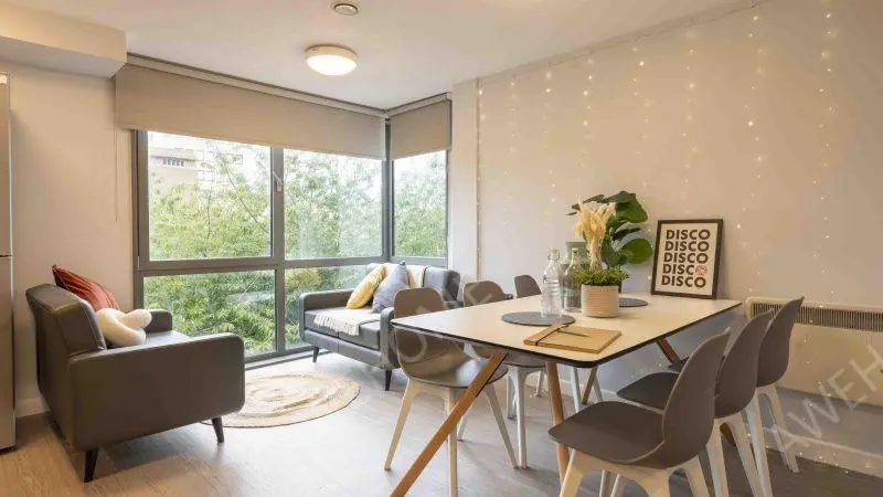 普利茅斯租房iQ Astor House