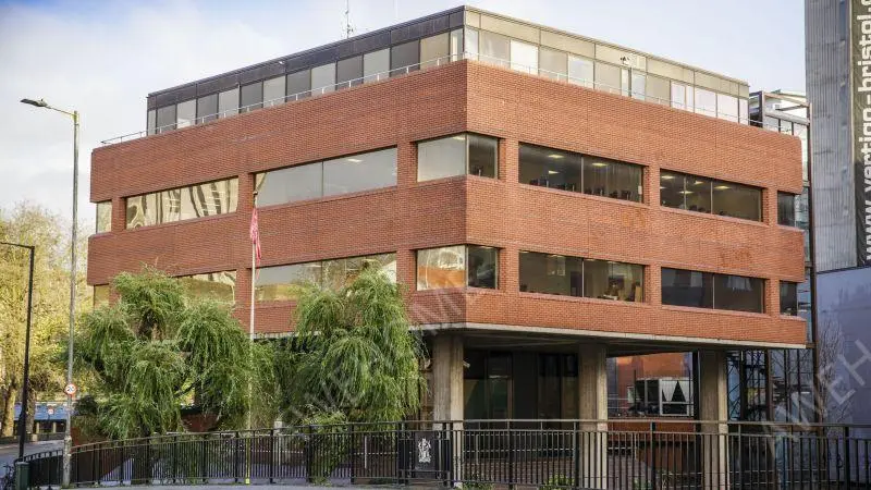 布里斯托租房IQ Water Lane House
