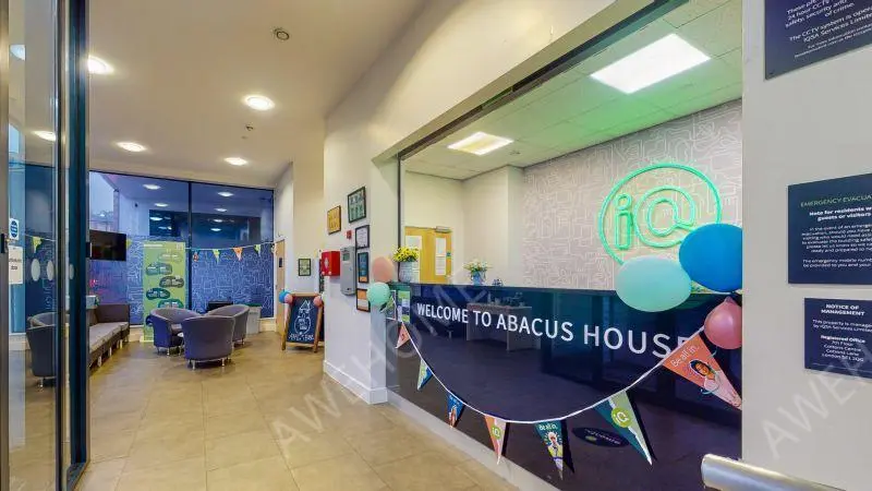 布萊頓租房iQ Abacus House