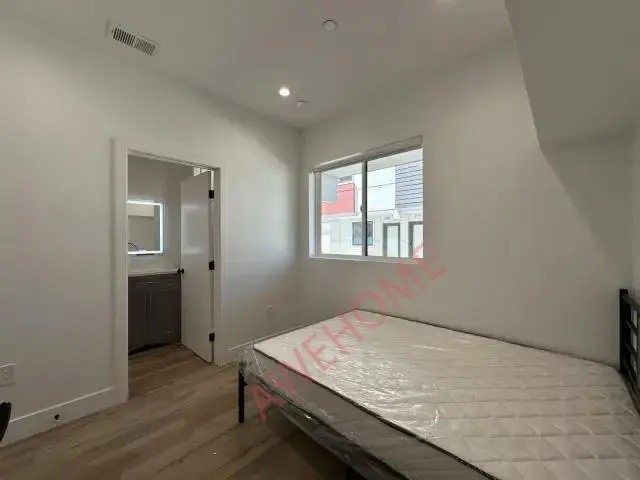 洛杉磯租房2909 Kenwood Ave