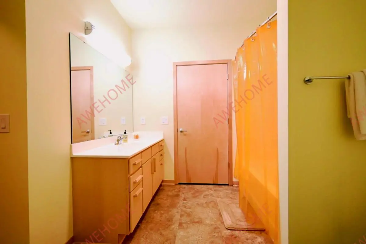 Madison RentalsThe Medallion