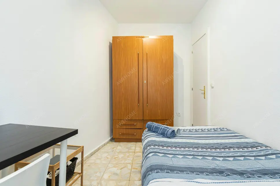 馬德里租房apartment in Huertas   Cortes (Centro)