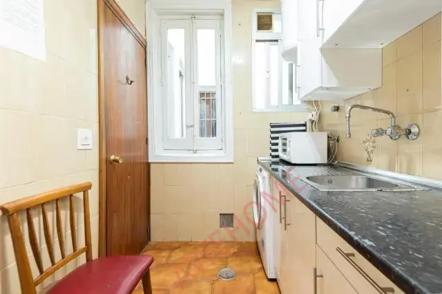 馬德里租房apartment in Huertas   Cortes (Centro)