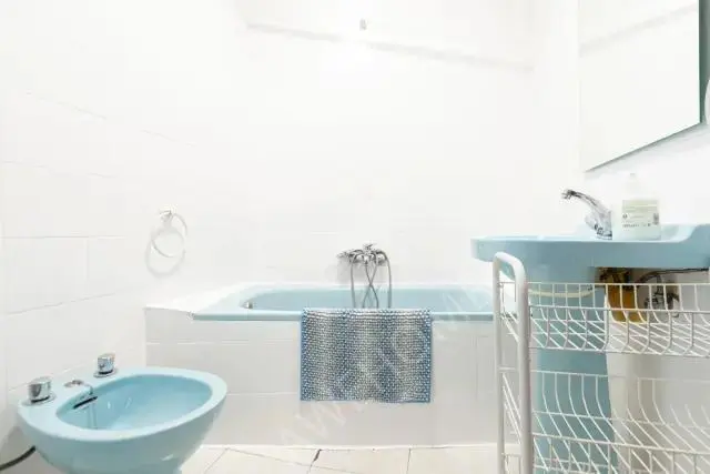 馬德里租房apartment in Huertas   Cortes (Centro)