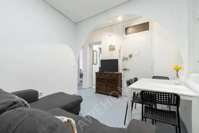 馬德里租房apartment in Huertas   Cortes (Centro)