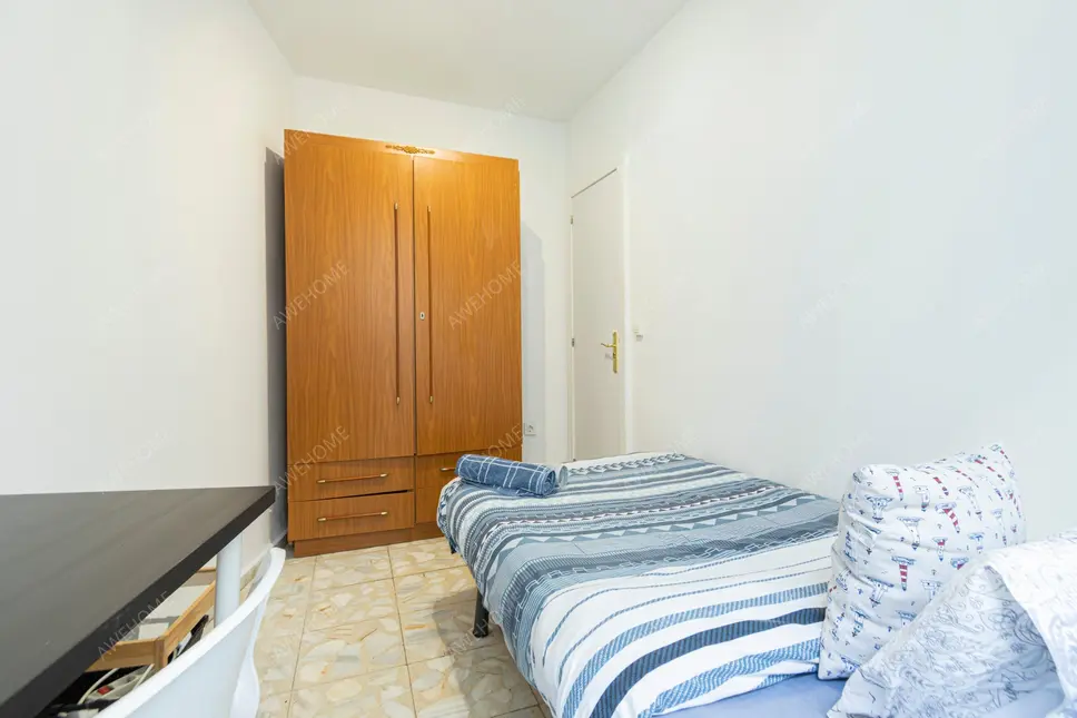 馬德里租房apartment in Huertas   Cortes (Centro)