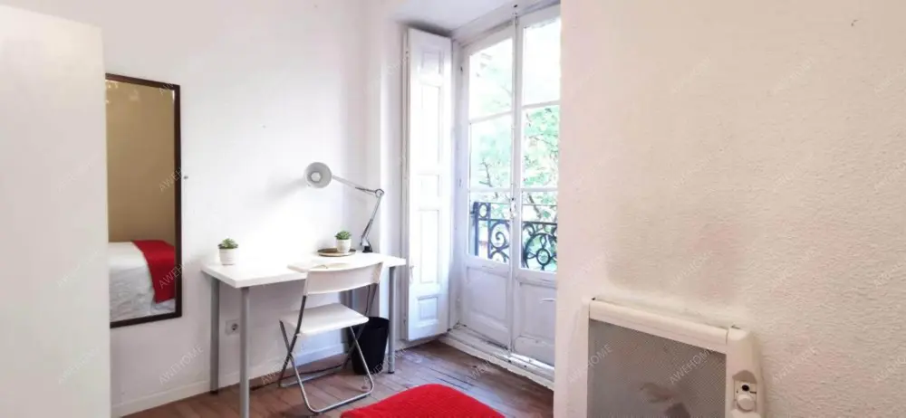 馬德里租房apartment in Huertas   Cortes (Centro)