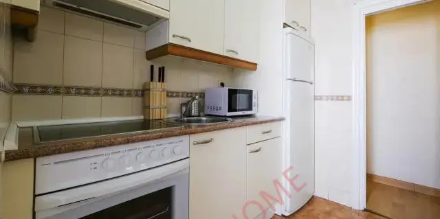馬德里租房apartment in Carpetana (Latina)